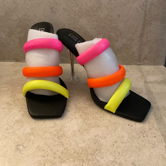 Colorful Heels - Picture 2 of 4